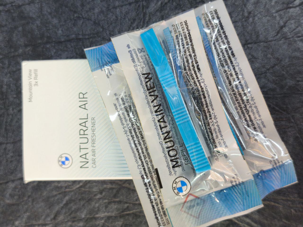 Комплект сменных картриджей освежителя воздуха BMW Natural Air GEN2 Refill-Kit, Mountain View. 3 шт. Голубой